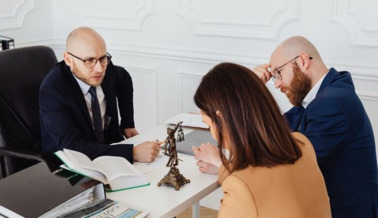 When is the Right Time to Reach Out to Dallas County Divorce Mediators?